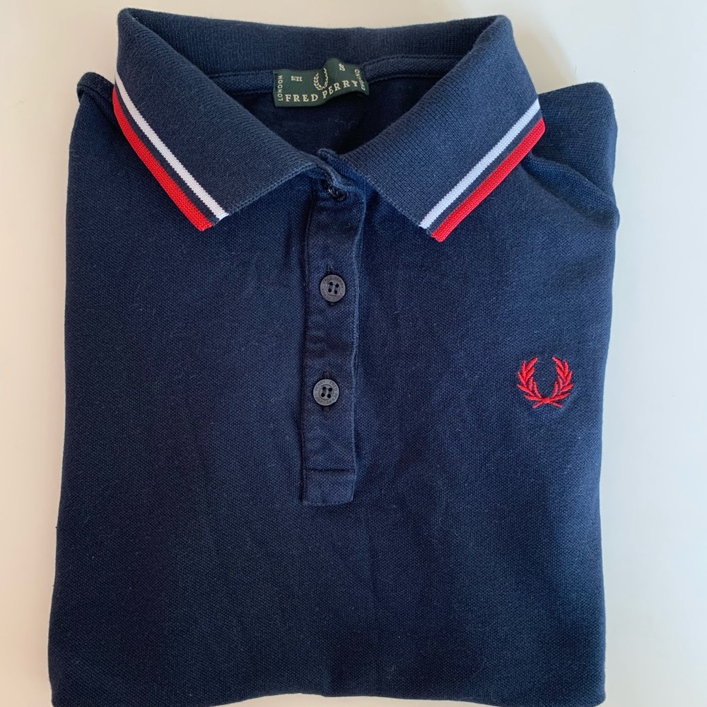 Small Fred Perry Button Up